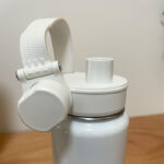 screw-up dust-proof cap on direct-drinking spout